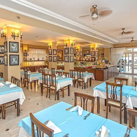 Otel Sinatra 4*